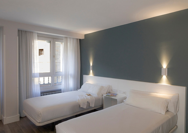 Imagen de la habitación del Hotel Gran Regente. Foto 14