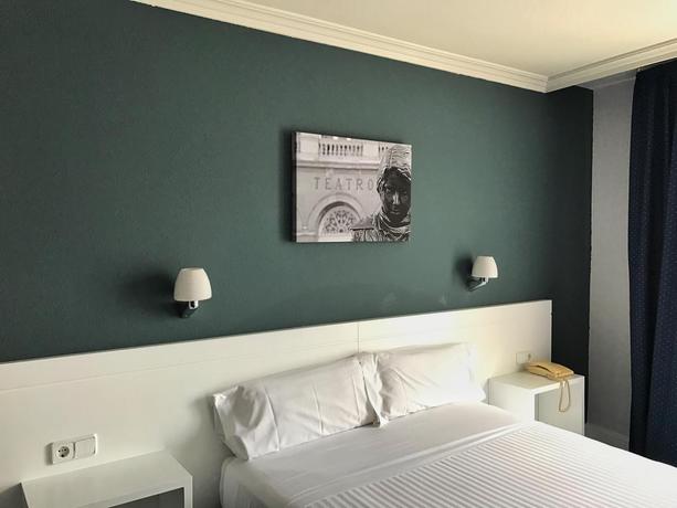 Imagen de la habitación del Hotel Gran Regente. Foto 11