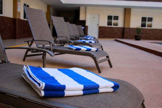 Imagen de la piscina del Hotel Gran Residencial Galerias. Foto 18