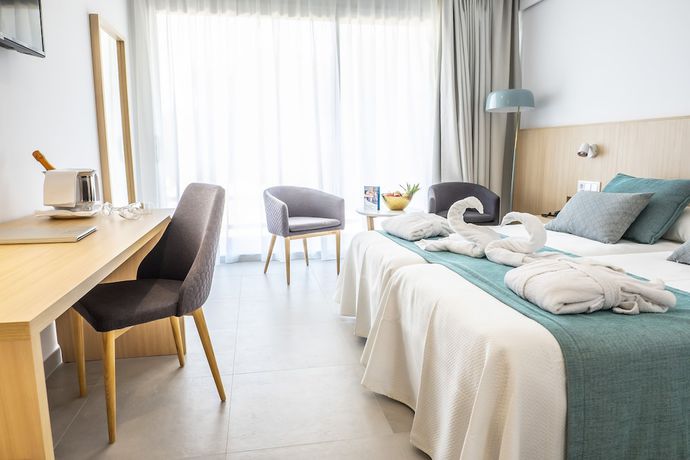 Imagen de la habitación del Hotel Gran Sagitario. Foto 8