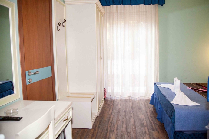 Imagen de la habitación del Hotel Gran Sasso. Foto 12