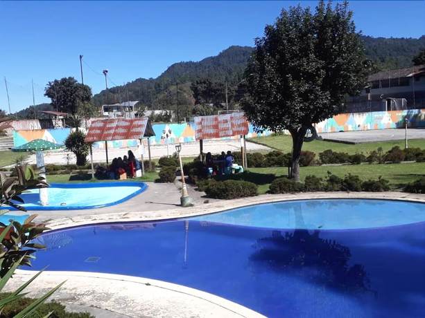 Imagen de la piscina del Hotel Gran Shalom II. Foto 18