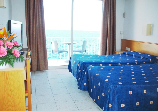 Imagen de la habitación del Hotel Gran Sol, Sant Pol de Mar. Foto 6