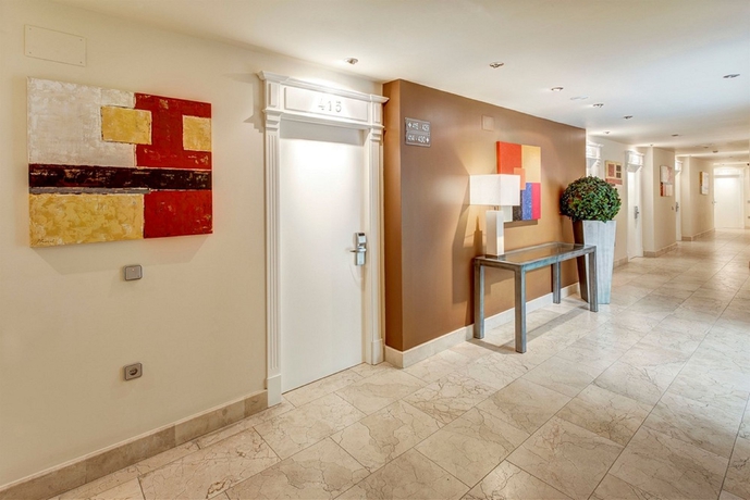 Imagen de los interiores del Hotel Gran Suances. Foto 12