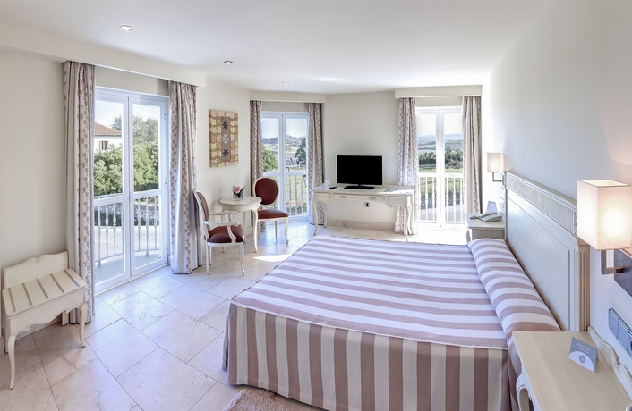 Imagen de la habitación del Hotel Gran Suances. Foto 5