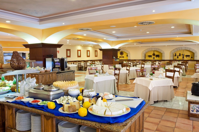 Imagen del bar/restaurante del Hotel Gran Tacande Wellness and Relax Costa Adeje. Foto 2