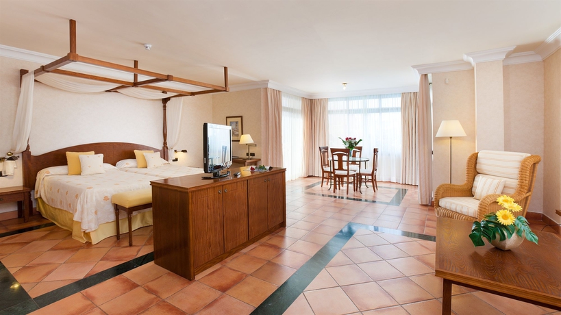 Imagen de la habitación del Hotel Gran Tacande Wellness and Relax Costa Adeje. Foto 7