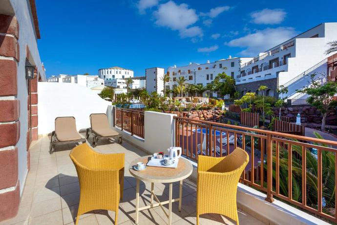 Imagen general del Hotel Gran Tagoro Family and Fun Playa Blanca. Foto 1