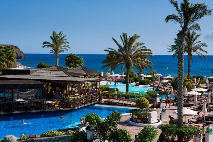 Imagen general del Hotel Gran Tagoro Family and Fun Playa Blanca. Foto 3