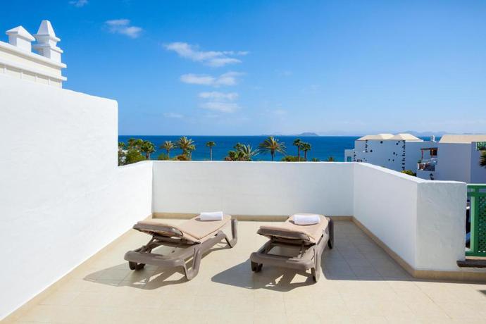 Imagen general del Hotel Gran Tagoro Family and Fun Playa Blanca. Foto 11