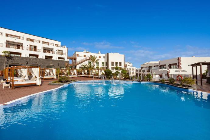 Imagen general del Hotel Gran Tagoro Family and Fun Playa Blanca. Foto 14