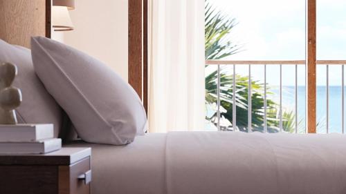 Imagen de la habitación del Hotel Gran Taoro. Foto 3