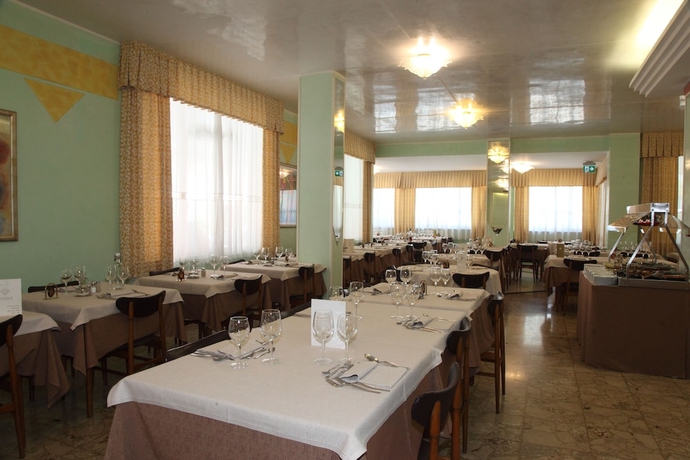 Imagen del bar/restaurante del Hotel Gran Venere Beach. Foto 4