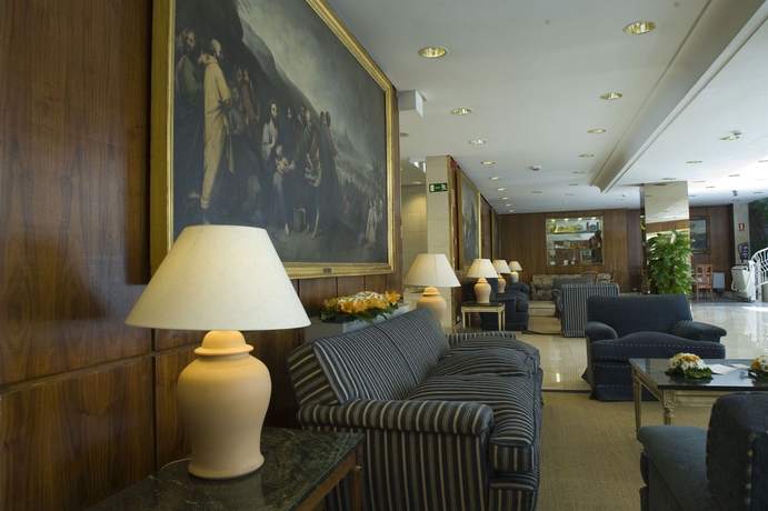 Imagen de los interiores del Hotel Gran Versalles. Foto 12