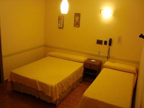 Imagen general del Hotel Gran Via, Buenos Aires. Foto 3