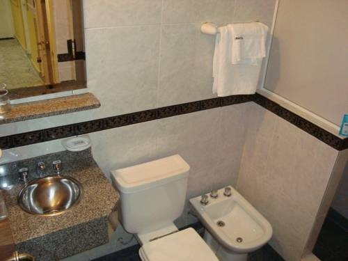 Imagen general del Hotel Gran Via, Buenos Aires. Foto 8