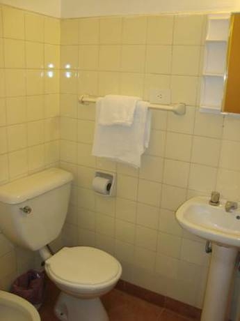 Imagen de la habitación del Hotel Gran Via, Buenos Aires. Foto 38