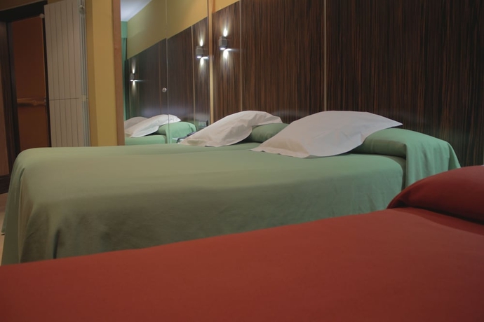 Imagen de la habitación del Hotel Gran Via, Zaragoza. Foto 15