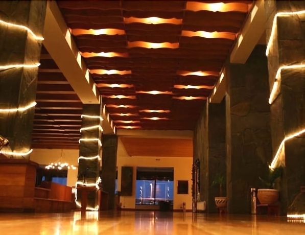 Imagen de los interiores del Hotel Gran Vicente Costanera. Foto 9