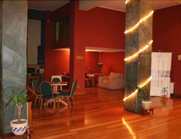 Imagen de los interiores del Hotel Gran Vicente Costanera. Foto 14