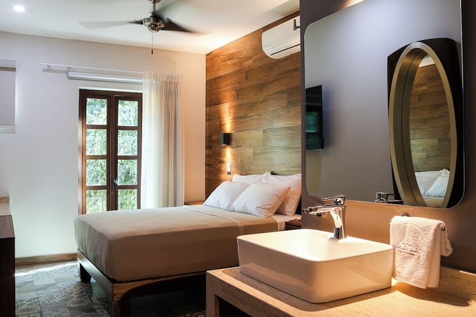 Imagen de la habitación del Hotel Gran Vila Nai Boutique. Foto 1
