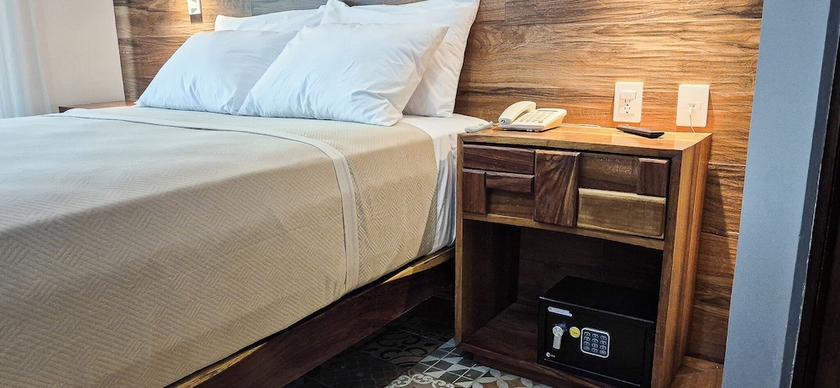 Imagen de la habitación del Hotel Gran Vila Nai Boutique. Foto 10