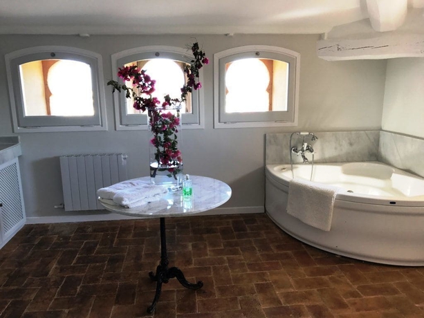 Imagen de la habitación del Hotel Gran Villa Rosa. Foto 16