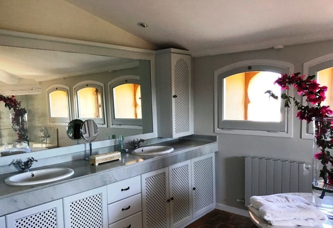 Imagen de la habitación del Hotel Gran Villa Rosa. Foto 17