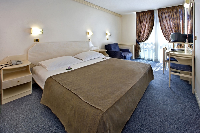 Imagen de la habitación del Hotel Gran Vista Plava Laguna. Foto 5