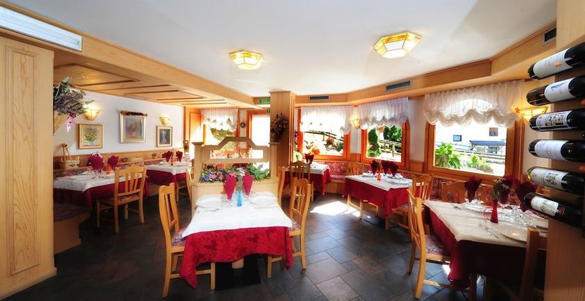 Imagen del bar/restaurante del Hotel Gran Zebr&ugrave;. Foto 5