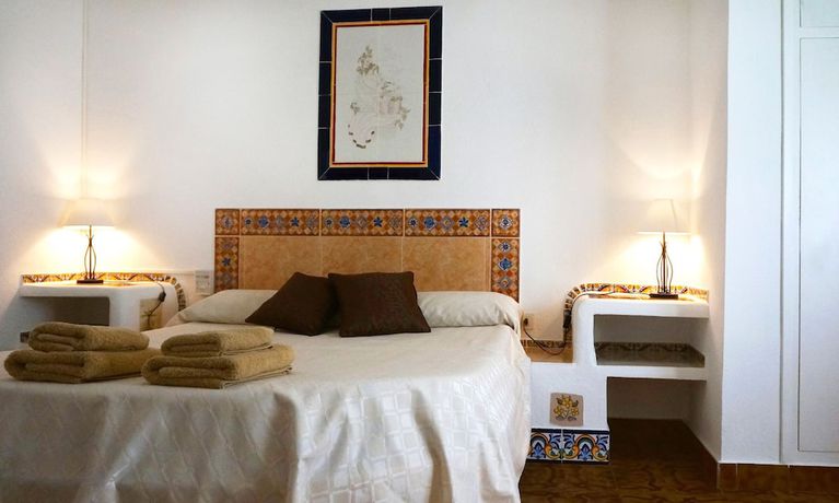 Imagen de la habitación del Hotel Granada Apartments Ibiza. Foto 4