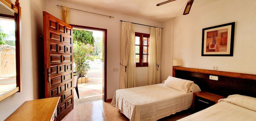 Imagen de la habitación del Hotel Granada Apartments Ibiza. Foto 12