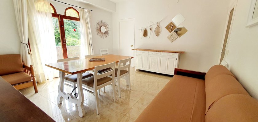 Imagen de la habitación del Hotel Granada Apartments Ibiza. Foto 19