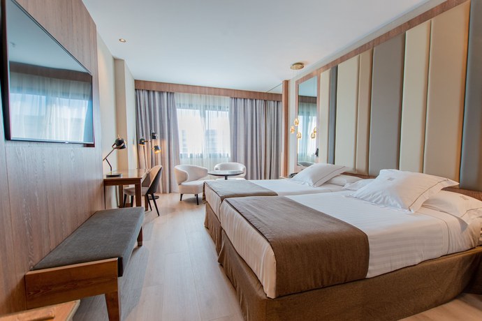 Imagen de la habitación del Hotel Granada Center. Foto 5