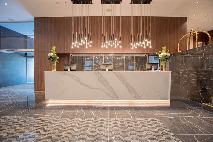 Imagen de los interiores del Hotel Granada Center. Foto 20