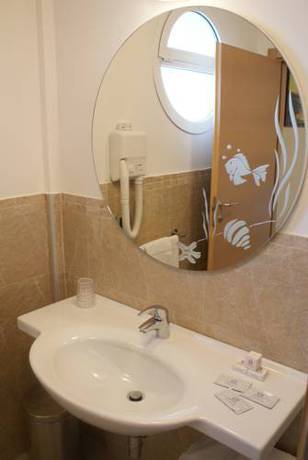 Imagen de la habitación del Hotel Granada, Cervia. Foto 5