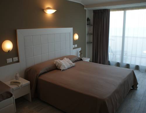 Imagen de la habitación del Hotel Granada, Cervia. Foto 12