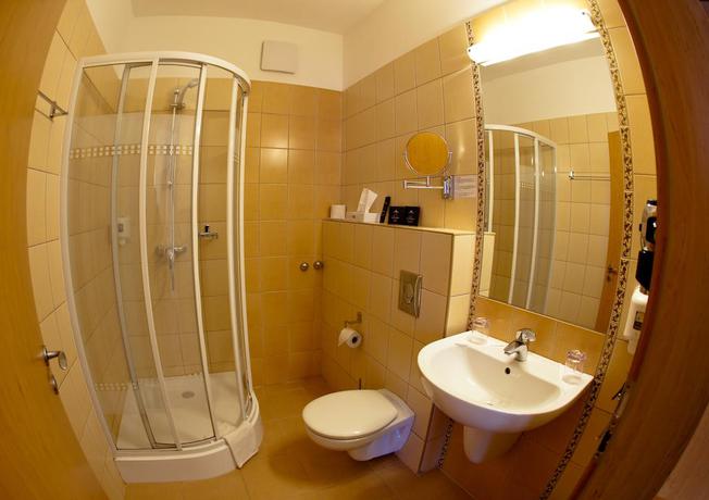 Imagen general del Hotel Granada Konferencia Wellness Sport. Foto 4