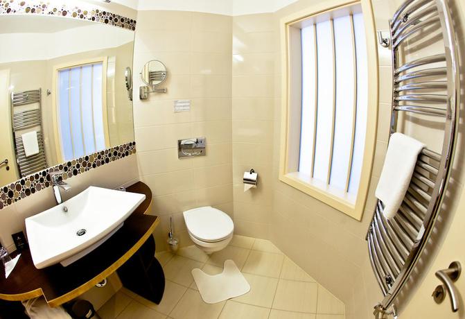 Imagen general del Hotel Granada Konferencia Wellness Sport. Foto 5