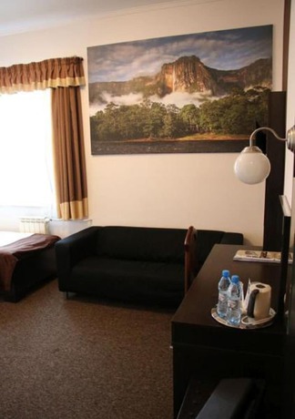 Imagen de la habitación del Hotel Granada, Ostr&oacute;w Wielkopolski. Foto 11