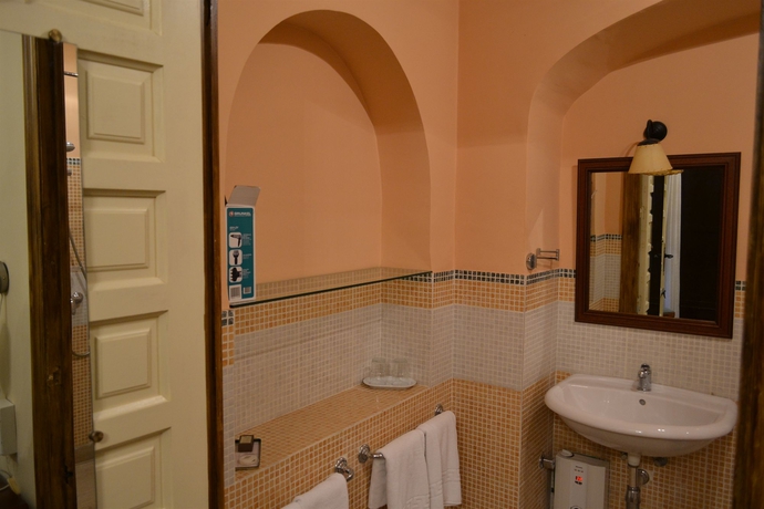 Imagen de la habitación del Hotel Granados Palacio Boutique. Foto 12