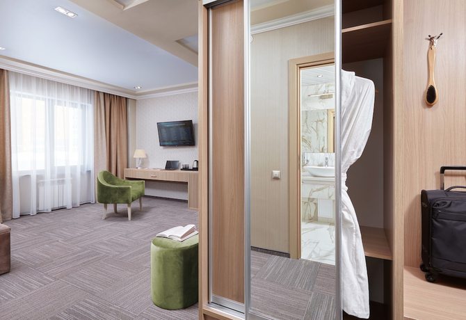 Imagen de la habitación del Hotel Granat, Afonino. Foto 15