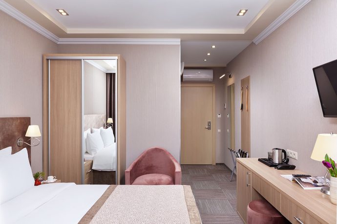 Imagen de la habitación del Hotel Granat, Afonino. Foto 16