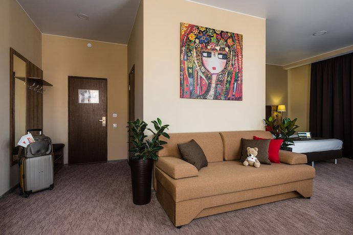 Imagen de la habitación del Hotel Granat, Astrac&aacute;n. Foto 4