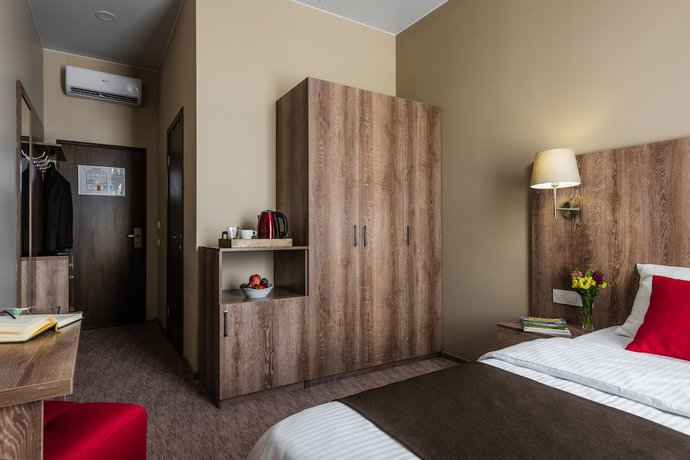 Imagen de la habitación del Hotel Granat, Astrac&aacute;n. Foto 10