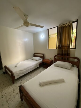 Imagen de la habitación del Hotel Granate. Foto 17