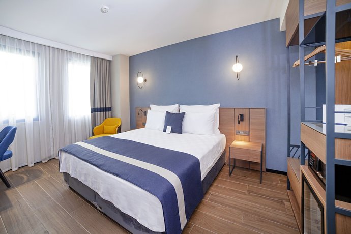 Imagen de la habitación del Hotel Granbella. Foto 4