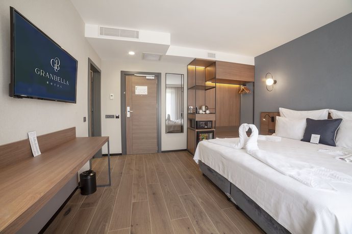 Imagen de la habitación del Hotel Granbella. Foto 16