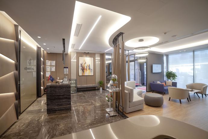 Imagen de los interiores del Hotel Granbella. Foto 20