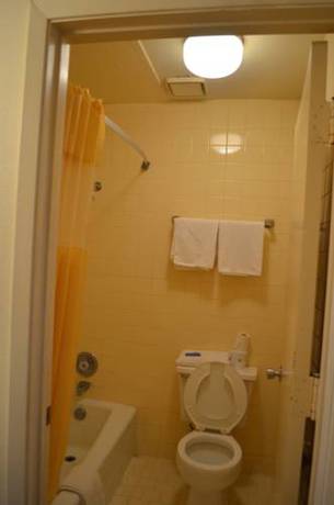 Imagen de la habitación del Hotel Granbury Inn and Suites. Foto 3